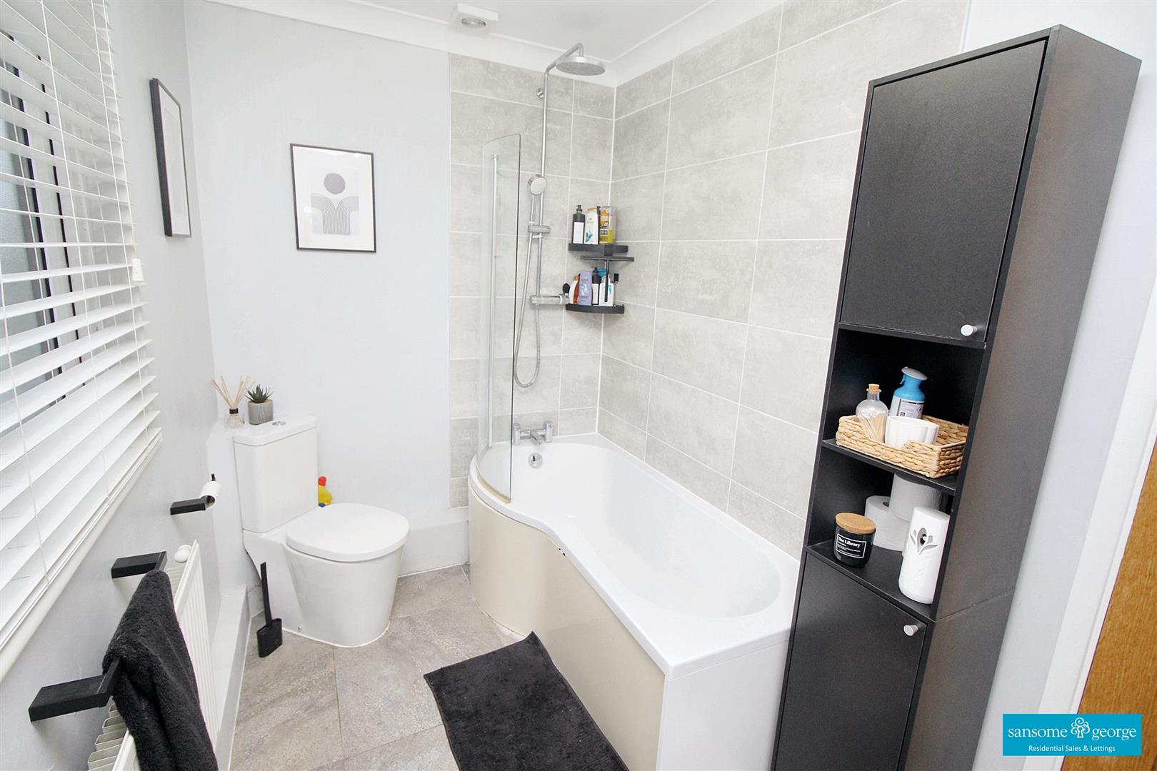 Halpin Close, Calcot, Reading
